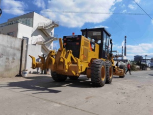 Niveleuse à moteur Caterpillar d'occasion CAT 140G 140H 140K 140 à vendre à bas prix et avec les meilleures performances - Product Image 3