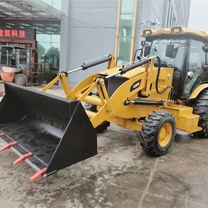 Chargeuse-pelleteuse sur pneus Cat 420F de 7 tonnes, 95% neuve, prix bas, en parfait état de marche, pompe, moteur, boîte de vitesses, travaux d'ingénierie en vente - Product Image 2