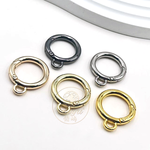Großhandel Ersatz-Passwort-Wasserdichter Sicherheits-Metall-Feder-O-Ring Geldbörsen-Taschenkette Legierungs-Karabinerhaken Schnappverschluss zum Aufhängen - Product Image 1