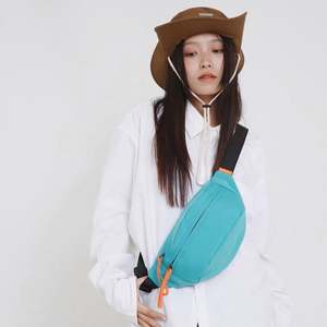 Riñonera de Nailon Estilo Urbano, Riñonera Deportiva Resistente para Actividades al Aire Libre, para Hombres y Mujeres - Product Image 3