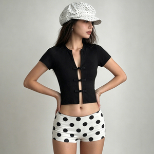 T-shirt en tricot à manches courtes pour femme, style décontracté urbain, coupe boutonnée chinoise, éco-responsable, idéal pour l'été - Product Image 3