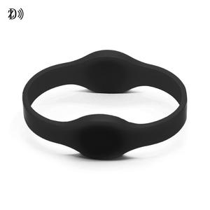 부드러운 부드러운 NFC 팔찌 듀얼 칩 LF + HF/NFC 실리콘 보안 RFID 팔찌 - Product Image 4