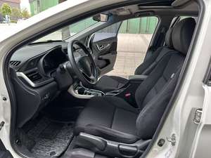 Honda Crider 1.8L CVT Luxe 2018 d'occasion, empattement, sièges en cuir, Bluetooth, caméra de recul, conduite à gauche, couleur foncée - Product Image 3