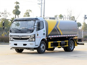 Camión Cisterna de Agua Dongfeng 4X2 de 10000L Directo de Fábrica para Limpieza de Carreteras, Control de Polvo y Jardinería Municipal - Product Image 3