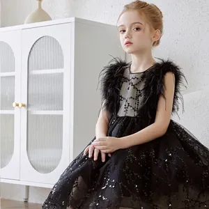 Nouvelles robes pour grands enfants pour filles costume de mode pour adolescents vêtements pour enfants robes de demoiselle d'honneur à pampilles en plumes pour les mariages