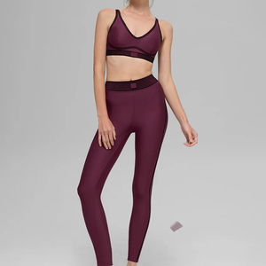 Ensemble de yoga moulant en nylon respirant et confortable pour femme – Soutien-gorge et leggings de couleur unie pour le yoga, la gym et l'entraînement – Meilleure vente - Product Image 4
