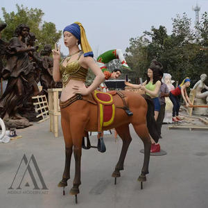 تمثال فتاة بحجم طبيعي مع أذن لؤلؤية، تمثال فانتازيا على شكل كينتور، فن من الألياف الزجاجية، تمثال فتاة بتصميم فني عصري مع لؤلؤ - Product Image 2