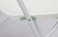 Chaise pliante en plastique noir moderne et simple, légère et portable, pour extérieur, stade et concert – Vente en gros usine