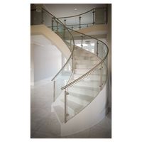 Escaliers en colimaçon Prima/escalier incurvé de villa de luxe et escaliers peu encombrants en métal forgé à la main en acier et bois Design solide moderne