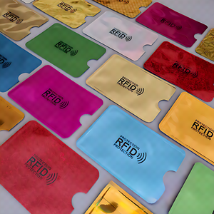 Porte-cartes en aluminium de qualité supérieure d'usine <span class=keywords><strong>Anti</strong></span>-démagnétisation <span class=keywords><strong>Anti</strong></span>-vol RFID Blindage Sac <span class=keywords><strong>Anti</strong></span>-<span class=keywords><strong>NFC</strong></span> Scanning - Product Image 3