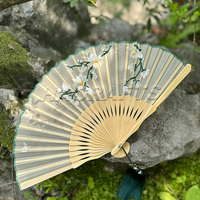 Éventail brodé en bambou vintage 21*38cm, populaire et très demandé, pour la décoration intérieure, les mariages et la danse