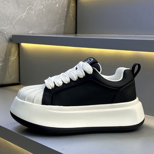 Zapatos Casuales de Hombre con Suela Gruesa y Aumento de Altura, Antideslizantes, de Malla de Microfibra, con Punta Reforzada - Product Image 3