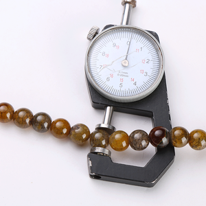 พลอยมูนสโตนทรงรุ้งแบบทริลเลียนคัท พร้อมเพชรและลูกปัดเจียระไนสำหรับขาย มีสีเขียวมรกตสดใสและรูปทรงหกเหลี่ยมให้เลือก - Product Image 2