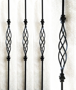 Lange Korbgeflecht-Eisengeländer für Treppen in Schwarz - Product Image 1