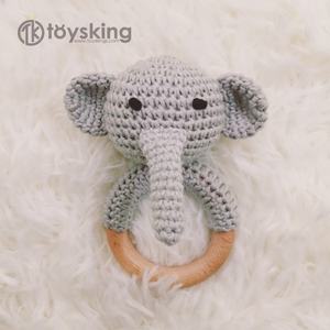 TK-sonajero de bebé hecho a mano de 100% algodón, juguete con <span class=keywords><strong>mordedor</strong></span> de madera de haya, elefante, <span class=keywords><strong>Amigurumi</strong></span> - Product Image 1