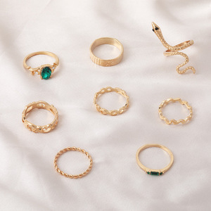 Nuevo Anillo Combinado de Moda, Anillo Personalizado en Forma de Serpiente Dorada con Punta Trenzada, Diamante Creado en Laboratorio, Juego de 8 Piezas, Aleación, Venta al por Mayor - Product Image 4