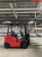 Forklift Listrik HYDER FB35 3.5 Ton Baterai Lithium-Ion 76.8V 280Ah Mast Dua Tingkat Hydraulic Side Shifter Offroad Custo