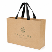 Sac fourre-tout en papier kraft mat de luxe avec logo imprimé offset pour l'emballage écologique de détail et de cadeaux