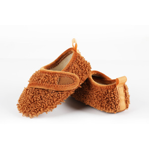 Chaussons en peluche douce pour bébés garçons et filles 2024, bottes animales, chaussures de bébé pour tout-petits, chaussures de lit pour bébés, chaussures d'intérieur d'hiver - Product Image 6