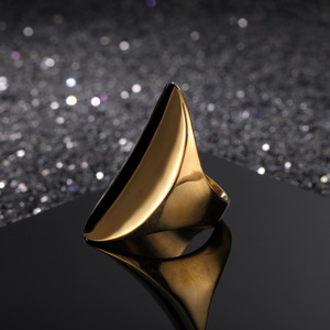 Anillo de Béisbol de Acero Inoxidable para Mujer, Chapado en Oro de 18K, Joyería de Lujo para Regalo Festivo, para Europa y América - Product Image 3