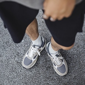 Chaussures de jogging pour hommes, nouveau style, respirantes, avec empeigne en mesh, semelle épaisse, chaussures de sport décontractées, collection printemps. - Product Image 4