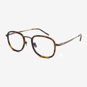 أنواع مختلفة من النظارات المصممة جيدًا إطار مخصص عالي الجودة نظارة تيتانيوم بصرية - Product Image 1