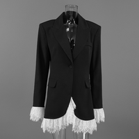 Gothic-Chic Einfarbiger Langer Strickblazer mit Einzelknopf, Schwarzer Oversize-Blazer mit Spitzenbesatz an Manschetten und Saum für Damen