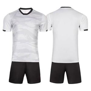 Maillot de football américain personnalisé avec impression par sublimation, respirant, séchage rapide, col en V, uniforme d'entraînement court, haute qualité - Product Image 6