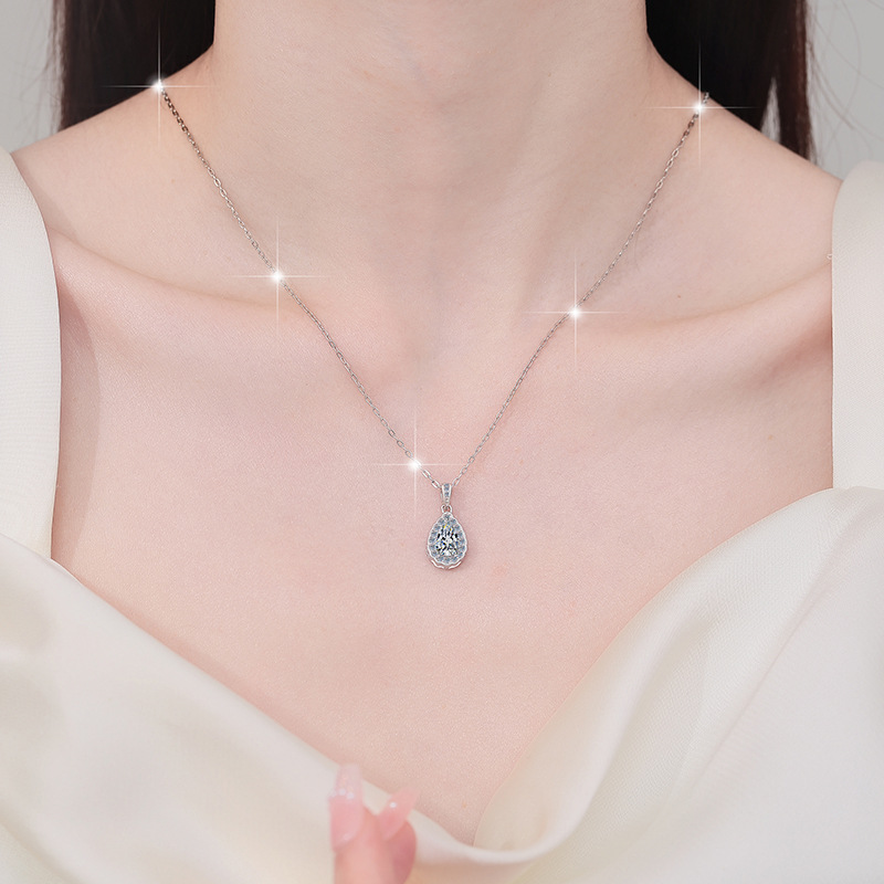 moissanite pear shape pendant