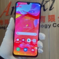 Smartphone Android 9 Octa Core 5G en Gros, Version A70, Appareil Photo Arrière 64MP, Compatible LTE CDMA - Vente Flash