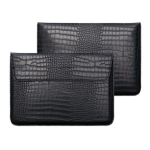 Pu cuir rabat Style étui sac pochette pour ordinateur portable pour <span class=keywords><strong>Macbook</strong></span> <span class=keywords><strong>Air</strong></span> 13.6 pouces 2024 2023 <span class=keywords><strong>2022</strong></span> Crocodile Grain couverture pour ordinateur portable - Product Image 1