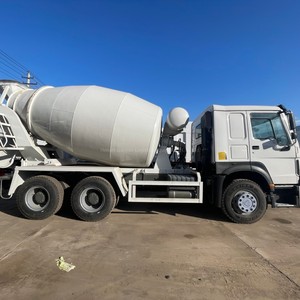 Camión Mezclador <span class=keywords><strong>de</strong></span> Concreto HOWO 6x4 Reacondicionado, Camión Mezclador <span class=keywords><strong>de</strong></span> Cemento HOWO <span class=keywords><strong>de</strong></span> 10 Metros Cúbicos <span class=keywords><strong>de</strong></span> <span class=keywords><strong>Segunda</strong></span> <span class=keywords><strong>Mano</strong></span> - Product Image 2