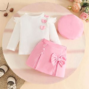 Ensemble bébé <span class=keywords><strong>fille</strong></span> américain 0-3 <span class=keywords><strong>ans</strong></span> en coton imprimé respirant, comprenant un manteau à manches longues, une <span class=keywords><strong>jupe</strong></span> fendue à nœud et un béret - Product Image 5