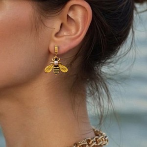 ต่างหูมุกทรงหยดน้ำ ดีไซน์รูปแมลง ชุบทอง 18K สำหรับใส่ทุกวัน - Product Image 1