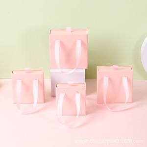 Cajas de Joyería con Relieve al por Mayor, Paquete de 12 Cajas de Cartón Rígido Recubiertas de Esponja, Caja de Regalo Deslizable - Product Image 2