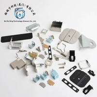 Pièces de quincaillerie personnalisées en métal estampé, supports en acier inoxydable, attaches, charnières, goupilles, composants moulés, usine OEM