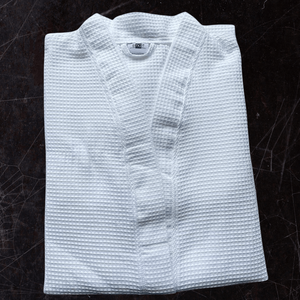 Peignoirs de luxe en coton gaufré long avec logo personnalisé, col kimono avec passepoil pour salle de bain spa et hôtel - Product Image 1