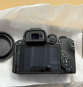 กล้อง Canon EOS R10ตัวกล้องมิเรอร์เลสสีดำประสิทธิภาพสูงกล้องระดับเริ่มต้น - Product Image 2