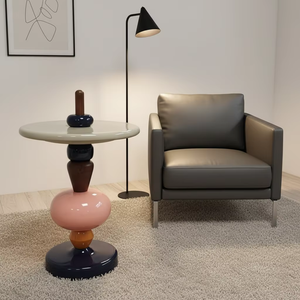 Table d'appoint de style nordique moderne avec des décorations en forme de hawtes confites |   Table d'appoint ronde artistique multicolore pour un intérieur créatif - Product Image 3