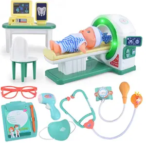 带玩具听诊器和医疗工具的儿童医生套装为孩子准备的医生套装