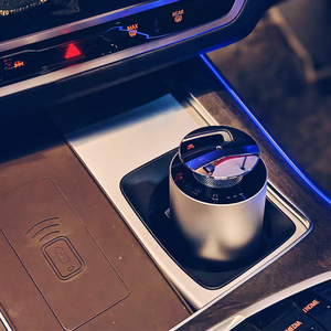 Xe không khí có thể sạc lạ<span class=keywords><strong>i</strong></span> hương liệu tươ<span class=keywords><strong>i</strong></span> Máy mù<span class=keywords><strong>i</strong></span> hương OEM tùy chỉnh Hợp kim nhôm thông minh hương thơm Máy phun sương khuếch tán - Product Image 1