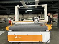 Máquina de Corte Digital CNC para Papel, Cartón, Lámina KT, Vinilo, Cajas, Creación de Muestras