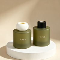 Bouteilles diffuseuses givrées vert mousse style nordique, vente en gros, flacons vides haut de gamme pour huiles essentielles, pour studio de bougies de luxe