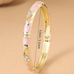 Pulsera Yiwu de aleación delicada, estilo étnico vintage, de lujo ligero, con esmalte de goteo de aceite y cloisonné abierto, de estilo europeo-americano transfronterizo - Product Image 3