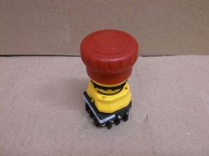 Nút dừng khẩn cấp mới XW1E-LV422Q4M-R 22mm <span class=keywords><strong>2</strong></span>-no & NC chiếu sáng bảo hành một năm - Product Image 3