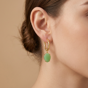 Pendientes de aro llamativos con incrustaciones de chalcedonia crisolítica, de latón chapado en oro de 18k, con textura de serpiente y detalles de circonita cúbica, para mujer. - Product Image 3