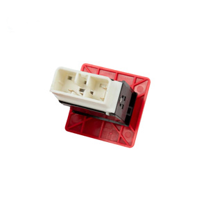 Interruptor de Luces de Advertencia IVEC0 TRUCK 500362382 24V - Product Image 2