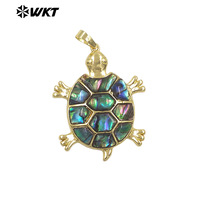 WT-JP513 Charmes de tortue en laiton plaqué or et coquille d'ormeau naturelle pour la fabrication de colliers