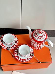 ผู้ผลิตขายชุดกาแฟหรูสไตล์นอร์ดิกและชุดน้ำชาเซรามิกสีแดงโดยตรง - Product Image 4