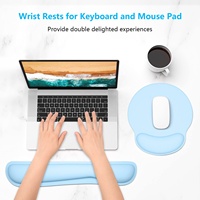 Ensemble de tapis de souris et repose-poignets ergonomique en mousse à mémoire de forme, base en caoutchouc, tissus de haute qualité, motif dessin animé bleu ciel, personnalisable